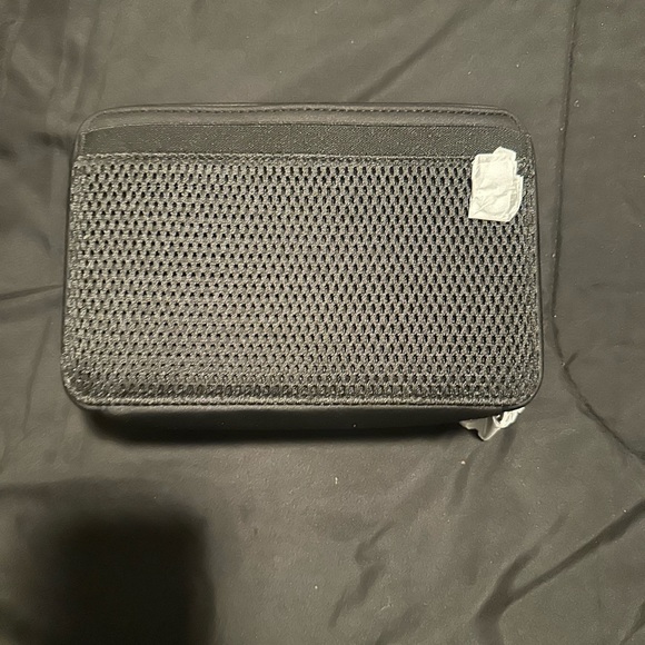 Arlo Neoprene Tech Organizer - Picture 3 of 5